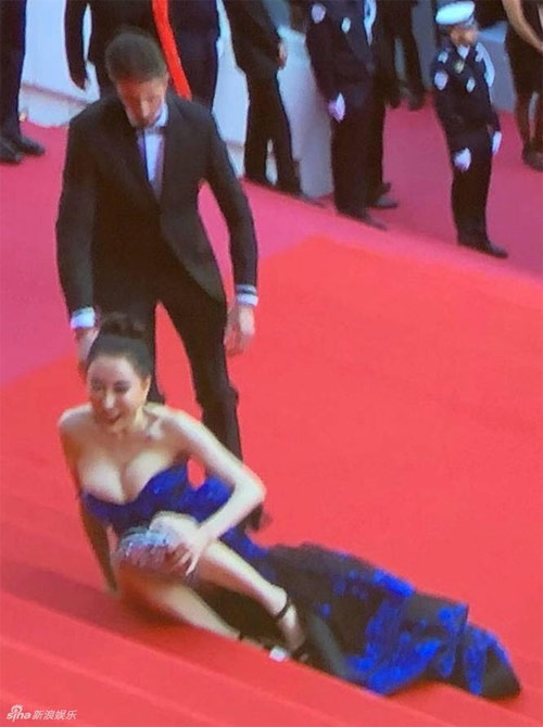 Tuyển tập sự cố thời trang gây chú ý nhất Cannes 2018 - 7