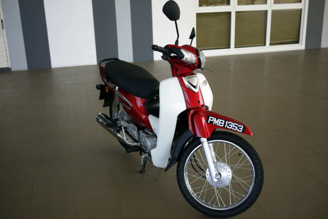 Cận cảnh Honda Super Dream đời mới, ngắm mãi không chán - 3