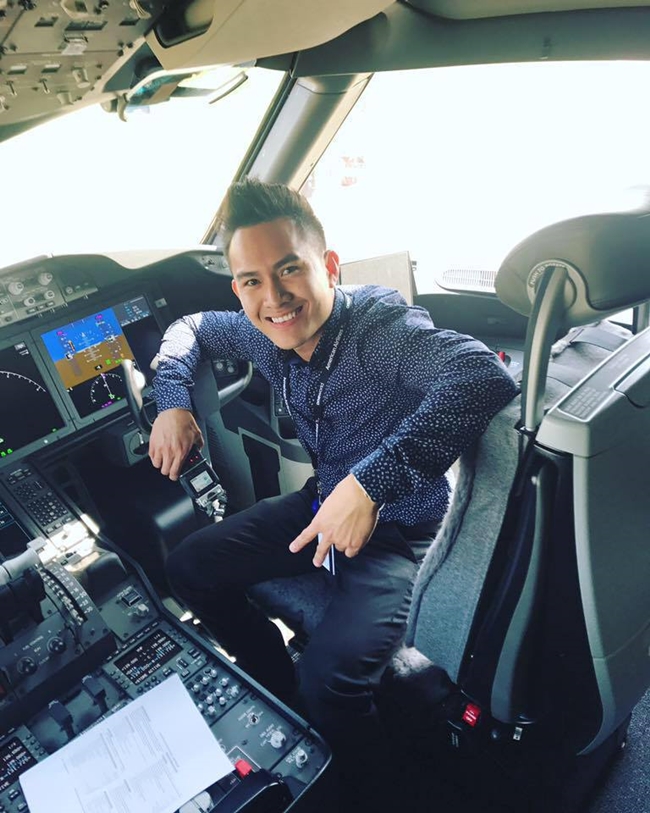 Con trai Hoài Linh sinh năm 1990, tốt nghiệp trường Đại học Texas tại Dallas. Hiện tại, Thành Vinh đã được hãng hàng không American Airlines nhận vào làm việc ở vị trí kỹ sư.