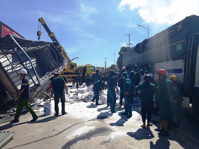 Thông tin gây sửng sốt vụ xe tải gây tai nạn thảm khốc ở Lâm Đồng - 1