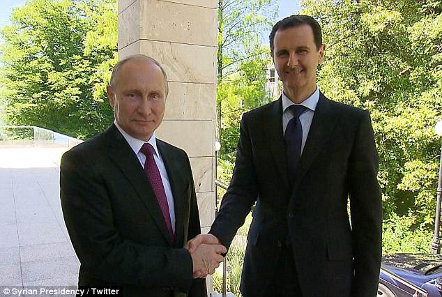 Tổng thống Syria xuất hiện ở Nga, bàn chuyện với Putin - 1