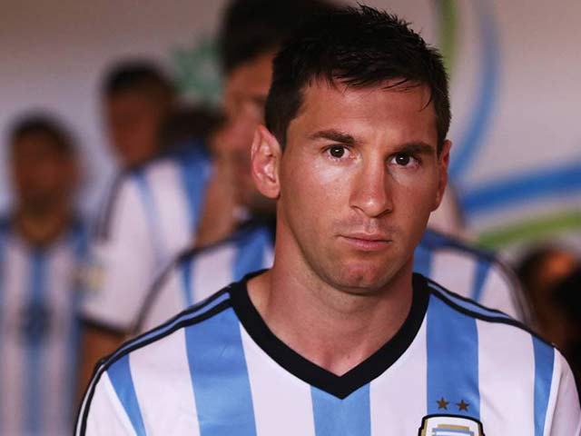 Messi & Argentina “đẳng cấp ngoài hành tinh”, vẫn khó vô địch World Cup