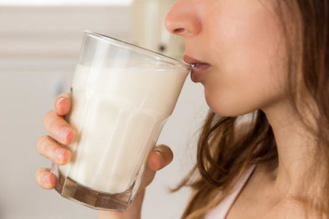 Sữa: Các sản phẩm sữa có tính axít cao và chúng cần được tránh. Sữa tiệt trùng cũng mất phần lớn chất dinh dưỡng trong quá trình xử lý.