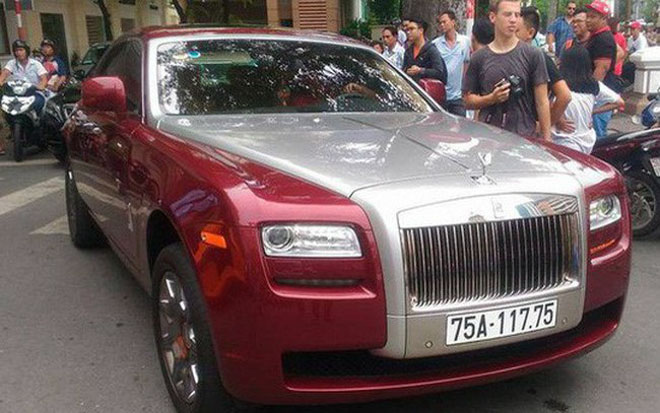 Rolls-Royce Ghost &#34;ngũ quý 1&#34; bất ngờ về tay đại gia Huế - 2