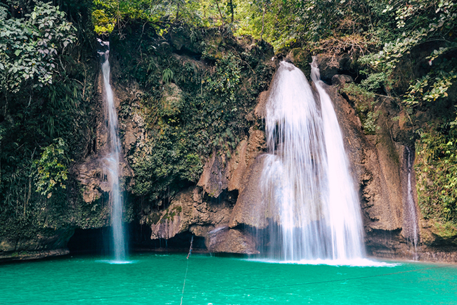 Đảo Cebu, Philippines: Nằm trong vùng Visayas của Philippines, Cebu bao gồm một hòn đảo xinh đẹp, có tầm nhìn tuyệt đẹp ra núi, biển và 167 đảo nhỏ xung quanh.