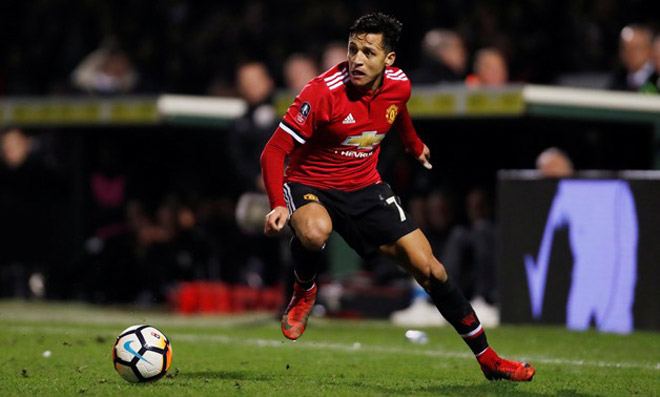 MU loạn vì Alexis Sanchez: “Sao quả tạ” chiếu mệnh Mourinho - 1