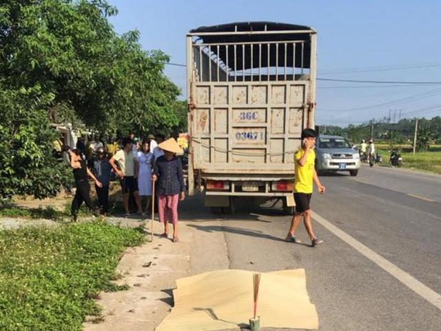 Đến bệnh viện để chờ sinh, thai phụ 9 tháng bị xe tải tông tử vong