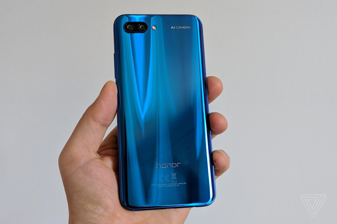 Huawei bán 1 triệu chiếc Honor 10 trong chưa đầy 1 tháng - 1