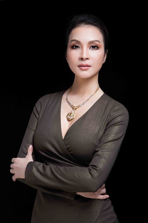 Mỹ nhân ảnh lịch duy nhất không vướng "phim giả tình thật" giờ ra sao? - 4