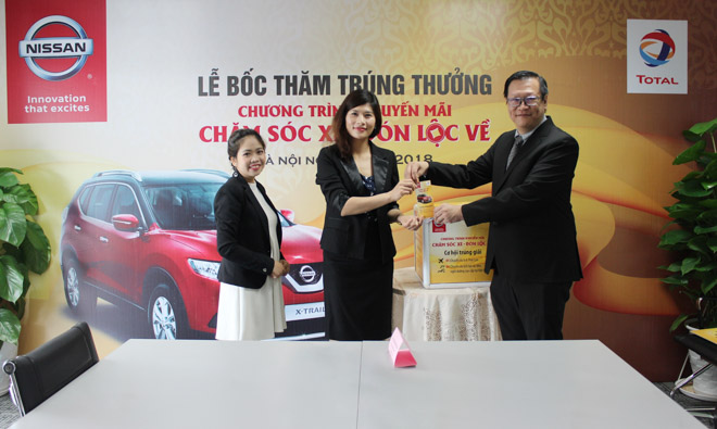 Nissan Việt Nam chúc mừng các khách hàng may mắn trúng giải trong chương trình khuyến mại dịch vụ “Chăm sóc xe, đón lộc về” - 3