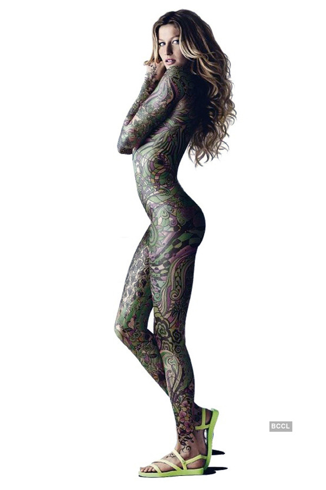 Nữ diễn viên, siêu mẫu nội y Gisele Bundchen nhận lời làm mẫu body painting sau khi giải nghệ người mẫu.