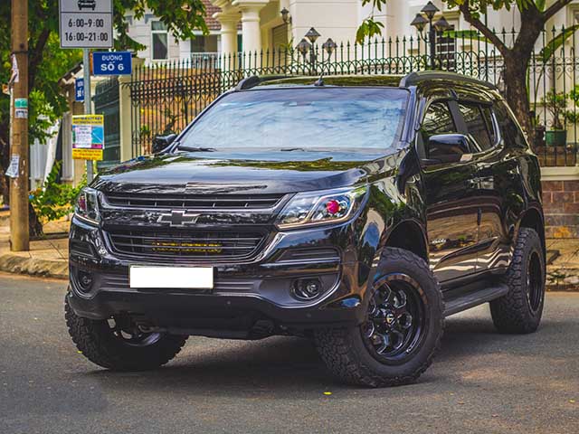 SUV cỡ trung Chevrolet Trailblazer ”độ” đầu tiên tại Việt Nam