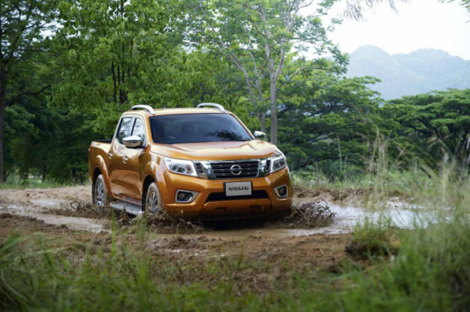 Nissan Navara: khung gầm vững chắc cùng hệ thống treo linh hoạt - 1