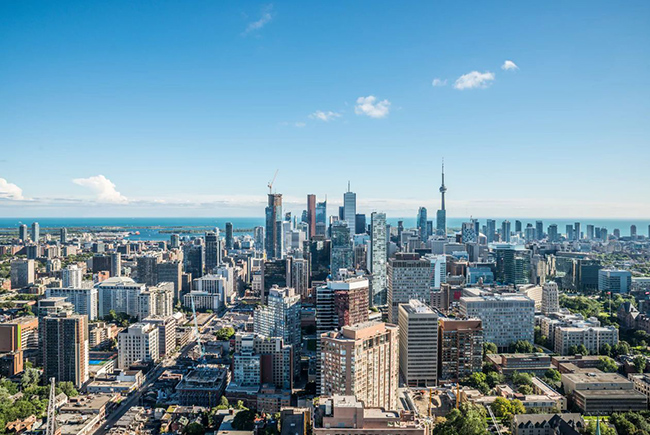 Toronto, Canada: Điểm nổi bật, Tháp CN &#40;553m&#41;, First Canadian Place &#40;298m&#41;..