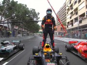 Thể thao - Video đua xe F1, Monaco GP: &quot;Lần đầu&quot; ngọt ngào, Ferrari lực bất tòng tâm