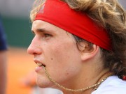 Thể thao - Roland Garros ngày 1: Zverev thắng dễ, ĐKVĐ đơn nữ và Venus nhận cú sốc