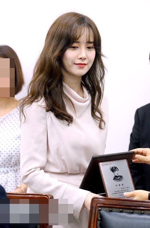 Bí mật làn da ma cà rồng của nàng “Cỏ” Goo Hye Sun - 11