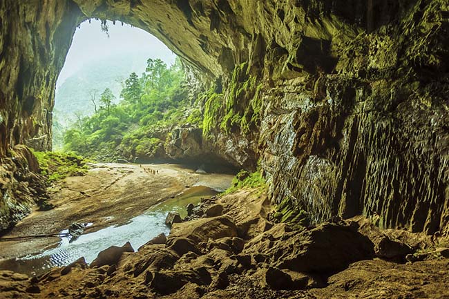Về Quảng Bình khám phá những hang động nổi tiếng thế giới - 1
