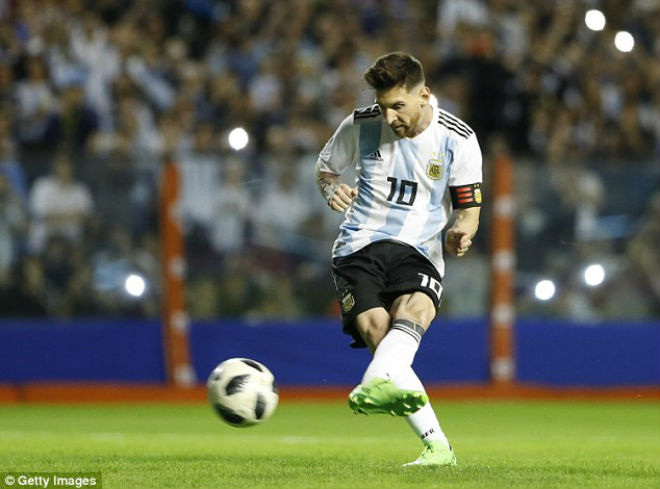Argentina - Haiti: Messi &#34;ăn&#34; hat-trick, đại tiệc tưng bừng - 1
