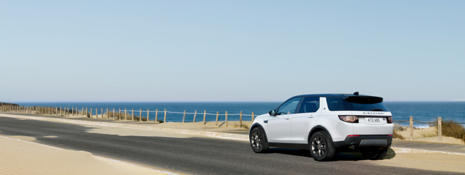 Land Rover ra mắt Discovery Sport Landmark nhằm đánh dấu kỷ lục doanh số - 6