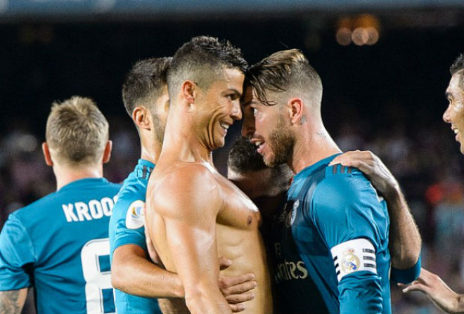 Zidane rời Real: Ronaldo - Ramos đấu vương quyền, phòng thay đồ nổ tung - 2