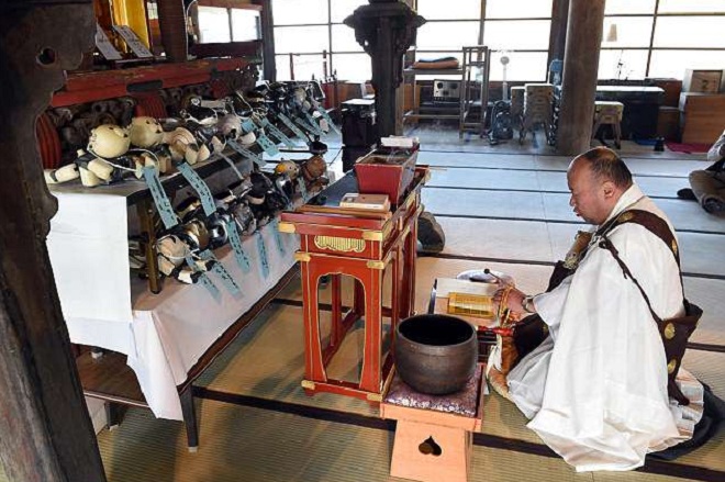 Bên trong ngôi đền Nhật làm tang lễ cho hàng trăm robot - 1