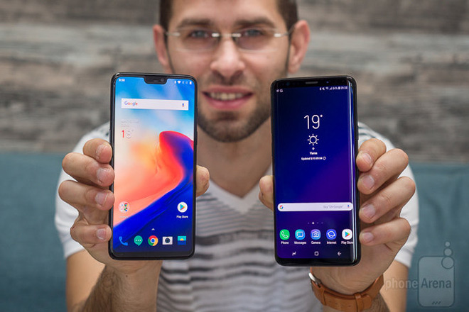 OnePlus 6 so kè Galaxy S9+: Kẻ tám lạng, người nửa cân - 1