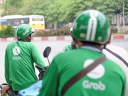 Tài chính - Bất động sản - &quot;Hất cẳng&quot; Uber, Grab sẽ thu 10.000 đồng của khách hàng nếu huỷ chuyến