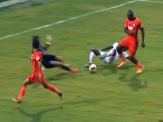 Bóng đá - Đà Nẵng - SLNA: Thẻ đỏ, penalty &amp; 4 bàn siêu kịch tính