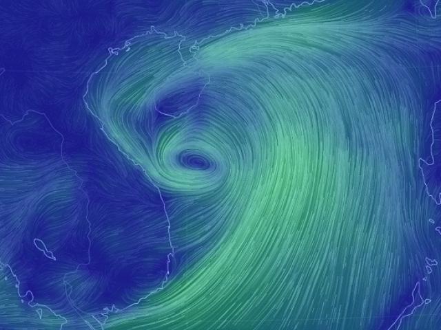 Nguy cơ hình thành bão kép, nhiều tỉnh miền Trung cấm biển