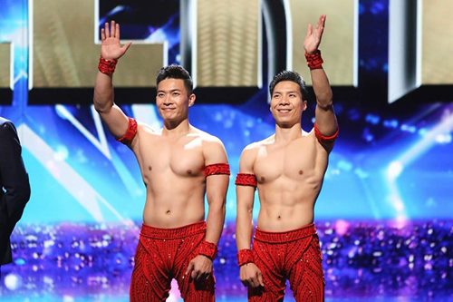 3 bộ đồ diễn tốn vài trăm giờ may của Quốc Cơ, Quốc Nghiệp ở Britain&#39;s Got Talent - 3