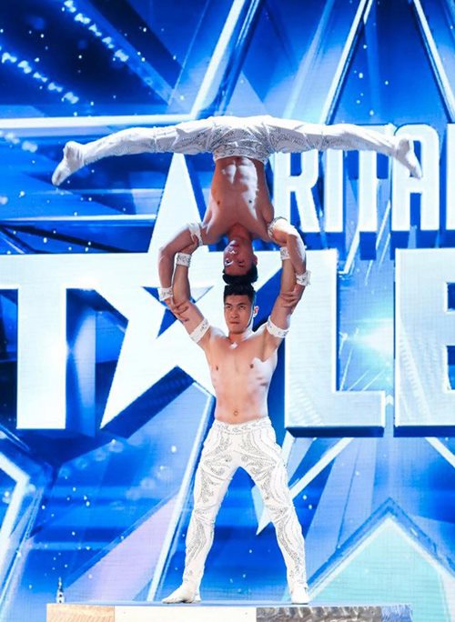 3 bộ đồ diễn tốn vài trăm giờ may của Quốc Cơ, Quốc Nghiệp ở Britain&#39;s Got Talent - 6