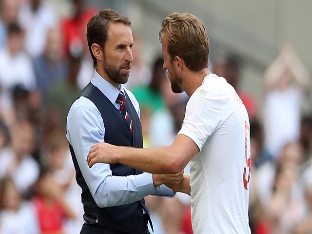 ĐT Anh & World Cup 2018: Harry Kane ích kỷ, được ”Vua sư tử” chống lưng
