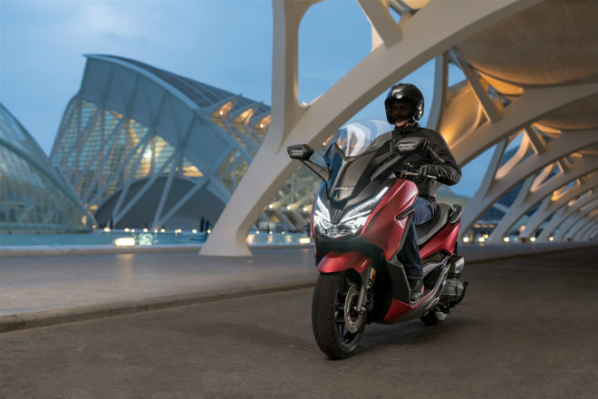 2018 Honda Forza 125: Xe tay ga đặc trưng cho phái mạnh - 4