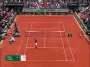 Thể thao - Clip hot Roland Garros: Thiem đập bóng cháy sân, &quot;Hoàng tử&quot; hóa giải siêu phàm