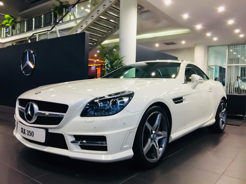 Mercedes-Benz SLK350 CarbonLOOK Edition: Mui trần tuyệt đẹp từ &#39;&#39;ngôi sao ba cánh&#39;&#39; - 1