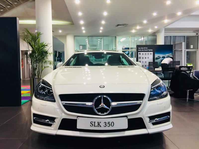 Mercedes-Benz SLK350 CarbonLOOK Edition: Mui trần tuyệt đẹp từ &#39;&#39;ngôi sao ba cánh&#39;&#39; - 9