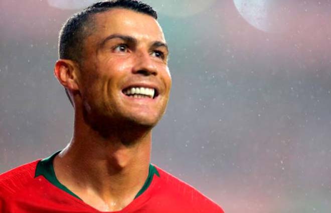 Ronaldo chơi trận 150 cho ĐTQG: Vô duyên bàn thắng, nhường sân cho hậu bối - 1