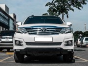 Tin tức ô tô - Toyota Fortuner độ nội thất khủng nhất Việt Nam, có cả bầu trời sao phong cách Rolls-Royce