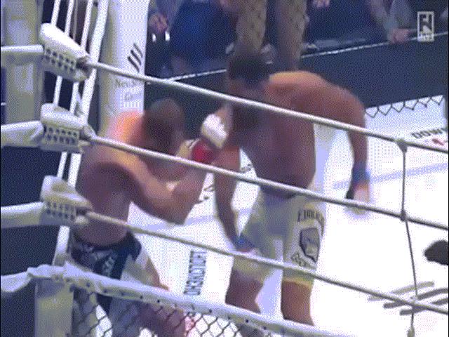 MMA siêu tốc: Cao thủ Brazil đấm không thương tiếc, ”cơn bão” Nga tối mặt