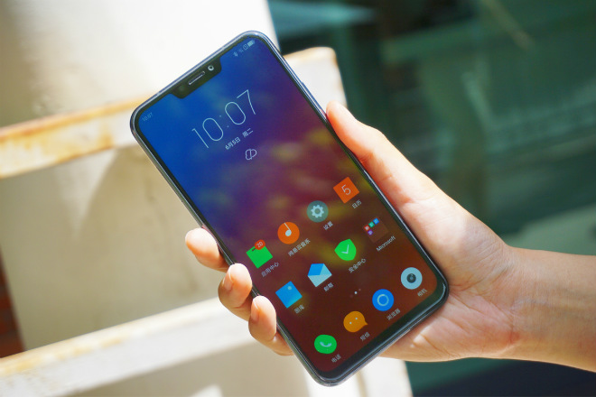 Cận cảnh Lenovo Z5 giá từ 4,6 triệu đồng, đối đầu Nokia X6 - 6