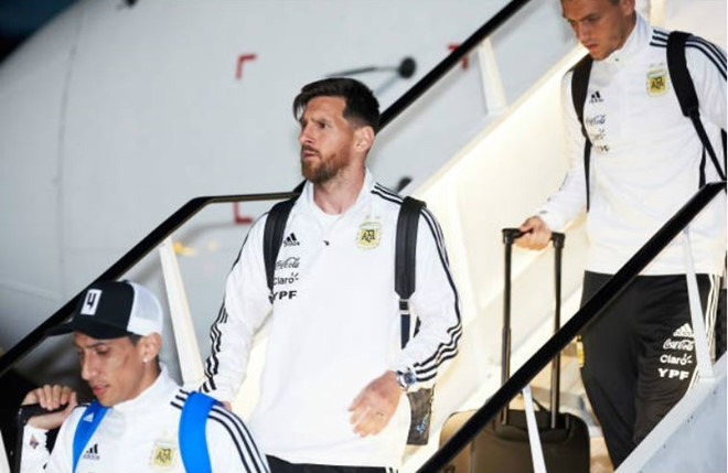 Dàn sao Argentina đổ bộ xuống Nga: Thủ lĩnh Messi &#34;gây bão&#34;, mơ vàng World Cup - 1