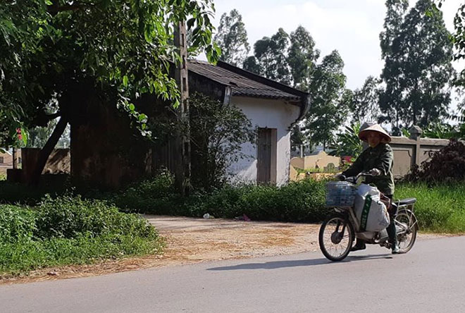 Vợ đau đớn phát hiện chồng chết trong nghĩa trang - 1