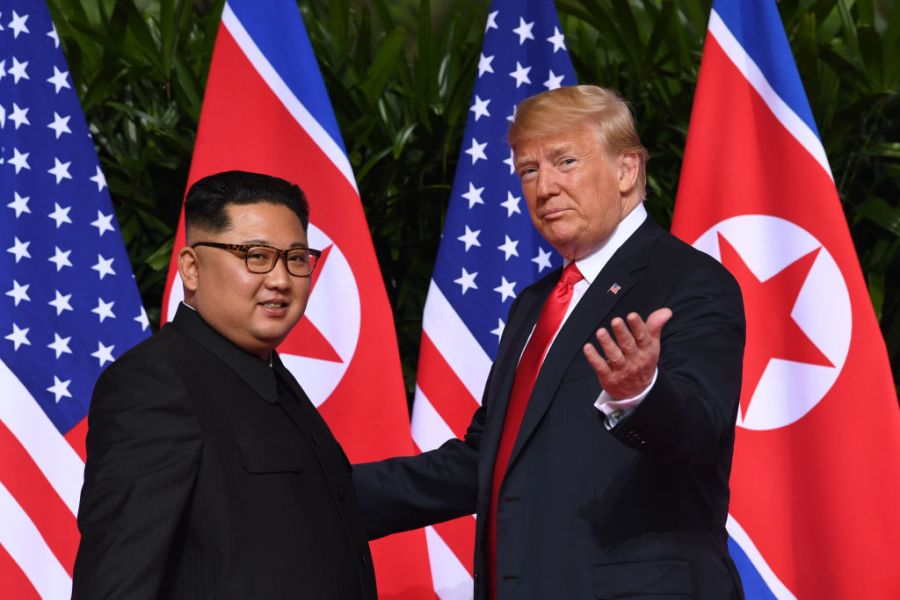 Trump gặp Kim Jong-un: Khen hết lời, nhưng vẫn tiếp tục trừng phạt - 25