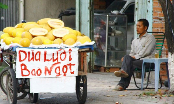 Gắn mác hàng Việt, các loại dưa Trung Quốc ồ ạt “chiếm” thị trường - 1