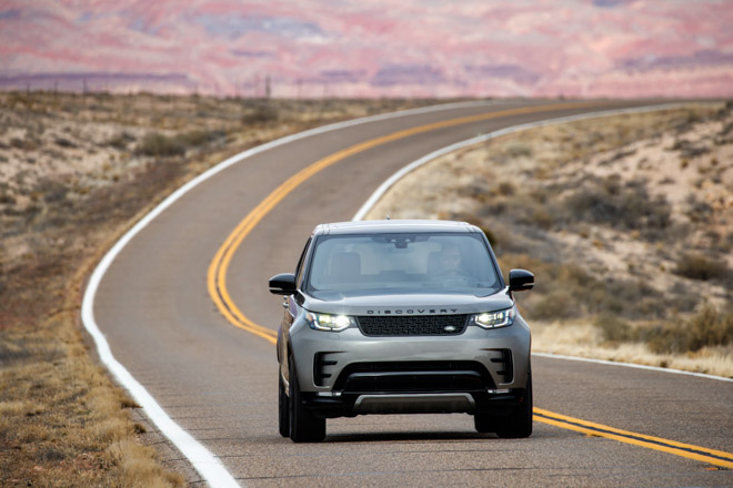 Land Rover trang bị thêm động cơ dầu và hệ thống an toàn cho Discovery 2019 - 2