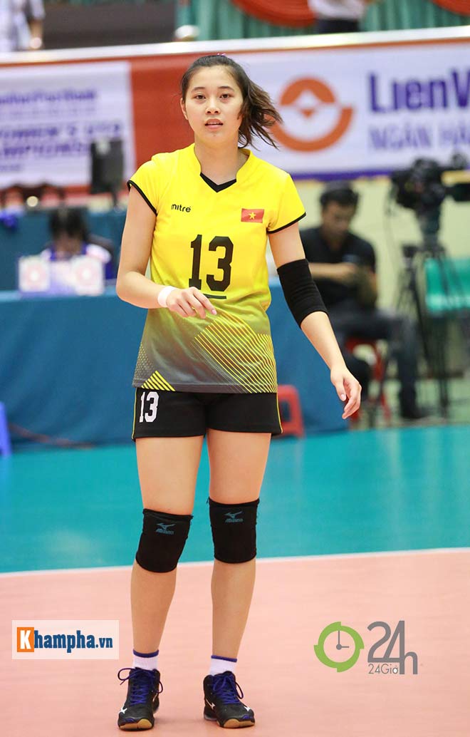 Hot girl bóng chuyền 16 tuổi Thu Huyền gây sốt ở giải châu Á - 1
