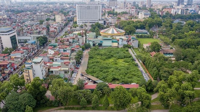 Bên trong bãi xe lậu trên khu đất &#39;vàng&#39; 10.000m2 giữa Thủ đô - 10