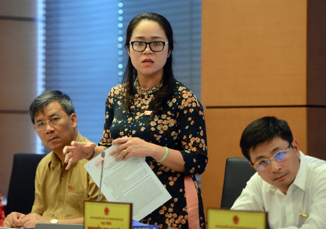 Tam ca 3A: Kẻ lấy chồng Tây, người làm đại biểu Quốc hội - 5