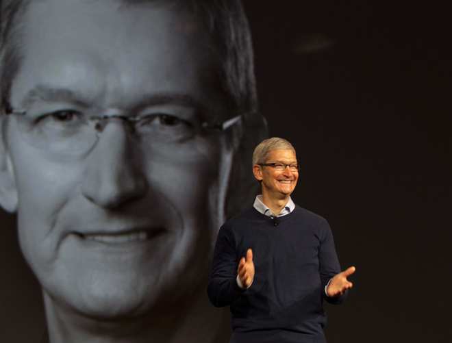 CEO Tim Cook chia sẻ câu chuyện về Steve Jobs và iPhone - 1